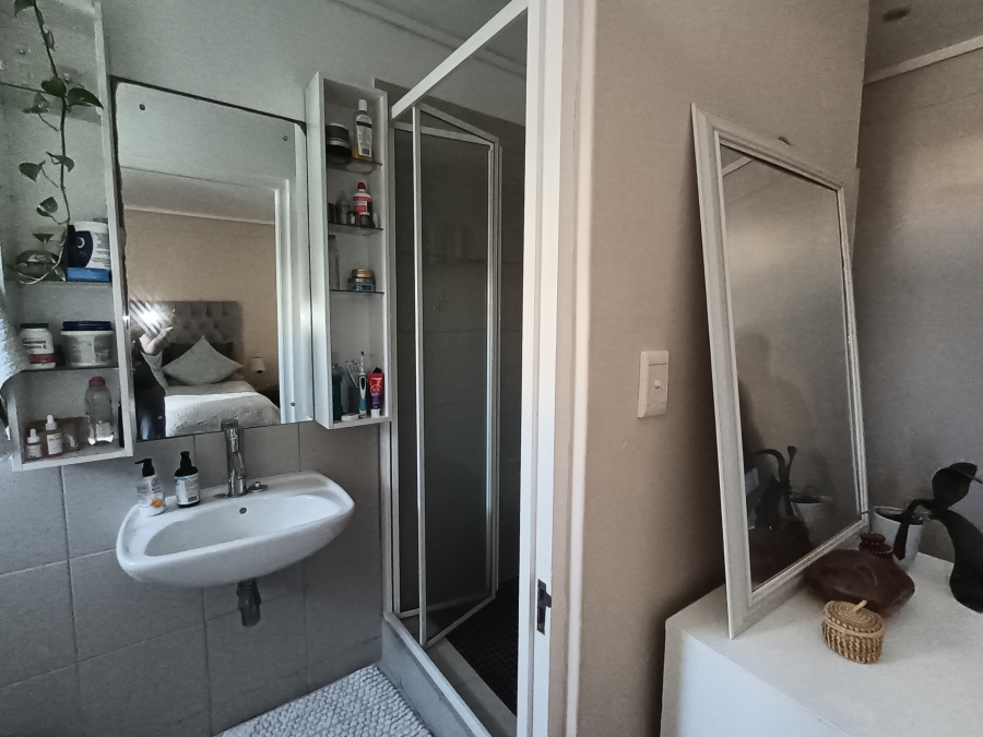 To Let 2 Bedroom Property for Rent in West Beach Western Cape